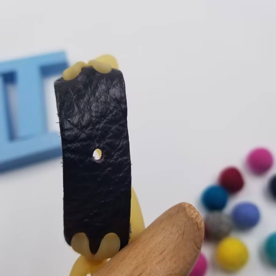 Weech Wood Slingshot With Felt Balls - Catapult Set Gift