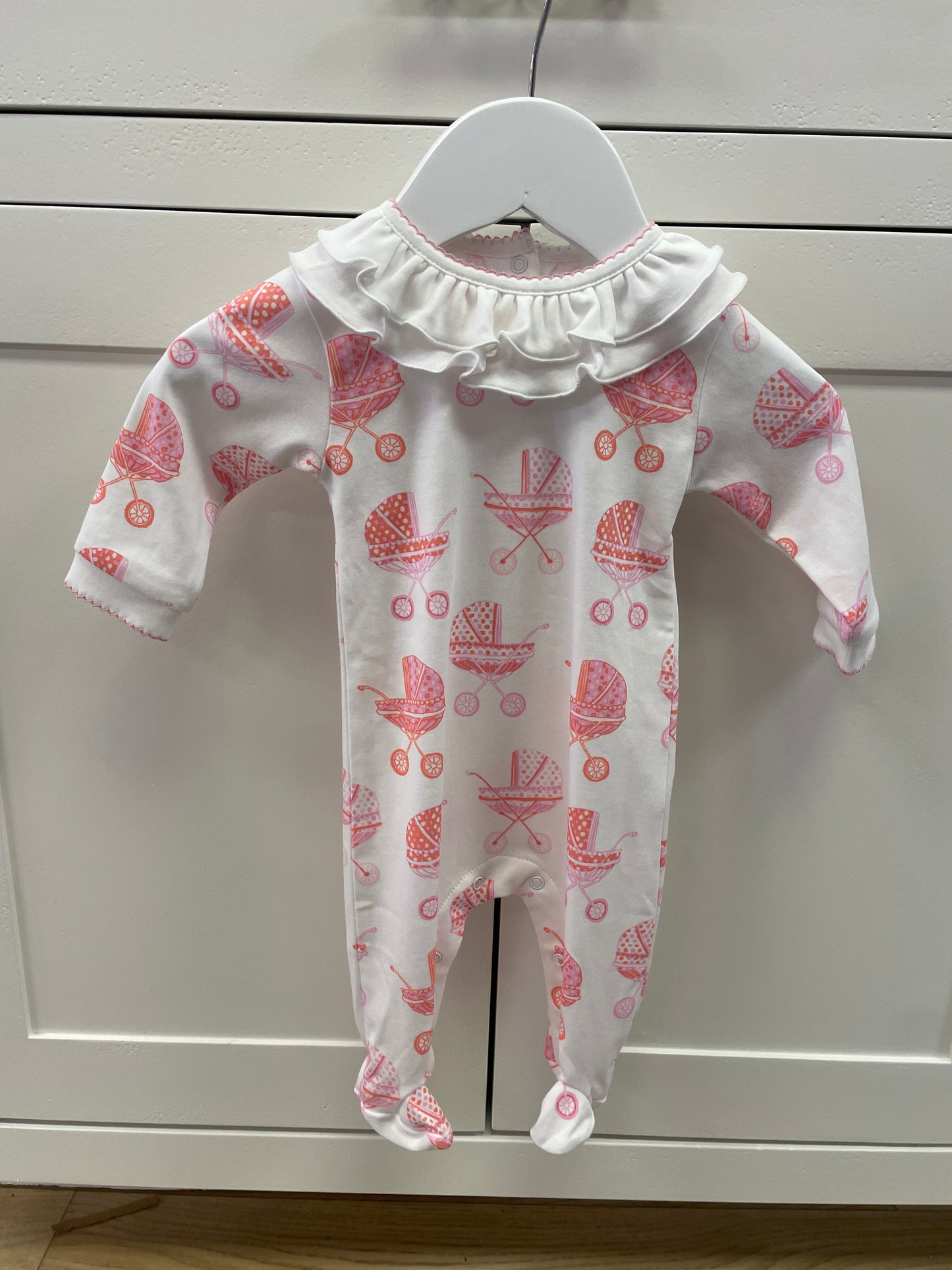 Ruffle Collar Pink Pram